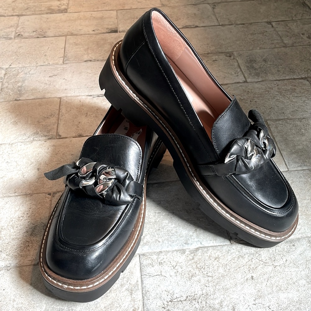 Nordstrom loafer silver chain and leather/ embellishment. Rubber sole,  Size 8 M
